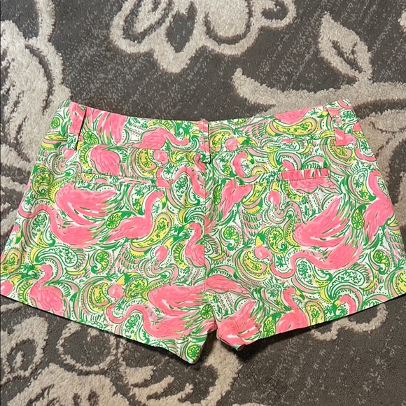 Lilly Pulitzer Pink and Green Bermuda Shorts Vibrant Floral Design size 6 - Picture 4 of 4